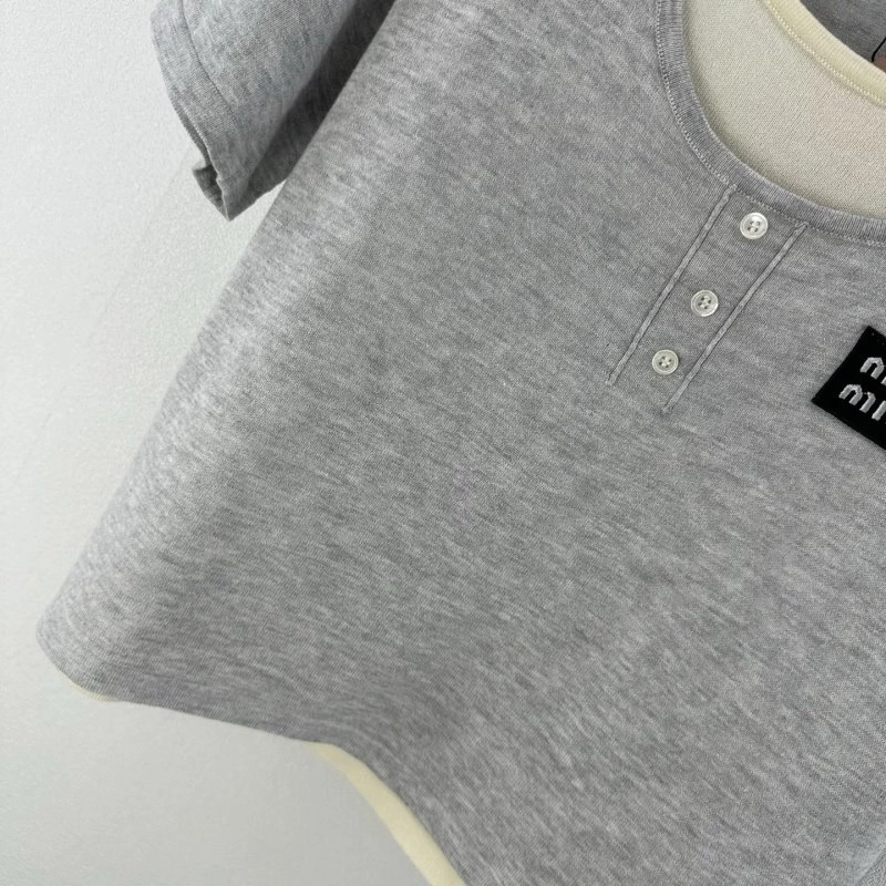 Miu Miu T-Shirts Functional 154392