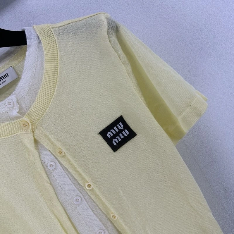 Miu Miu T-Shirts Timeless 154393