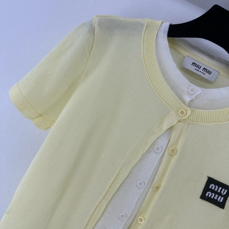 Miu Miu T-Shirts Timeless 154393
