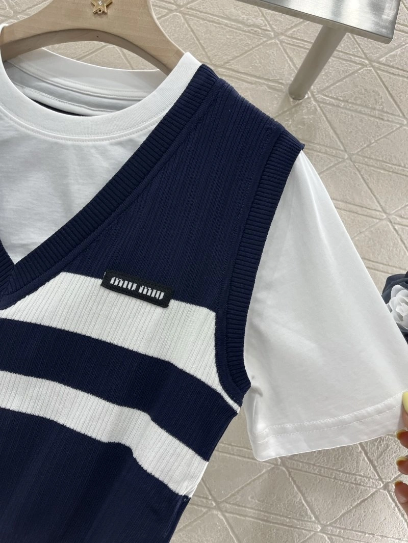 Miu Miu T-Shirts Efficient 154435