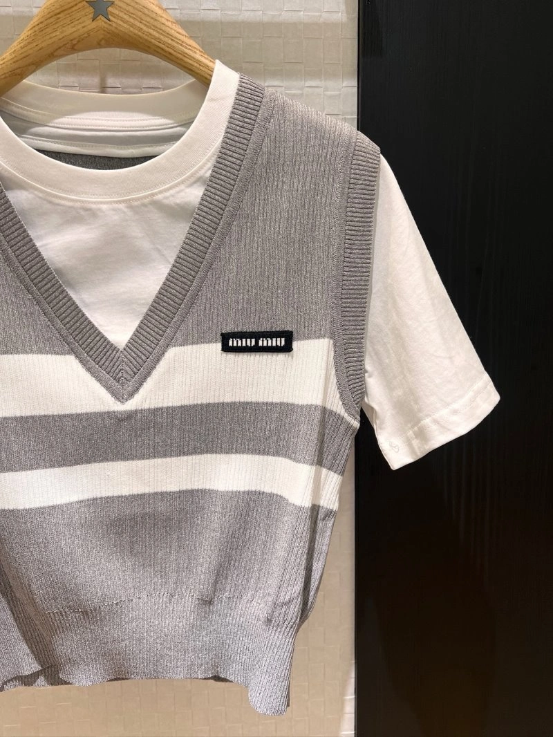 Durable Miu Miu T-Shirts 154422