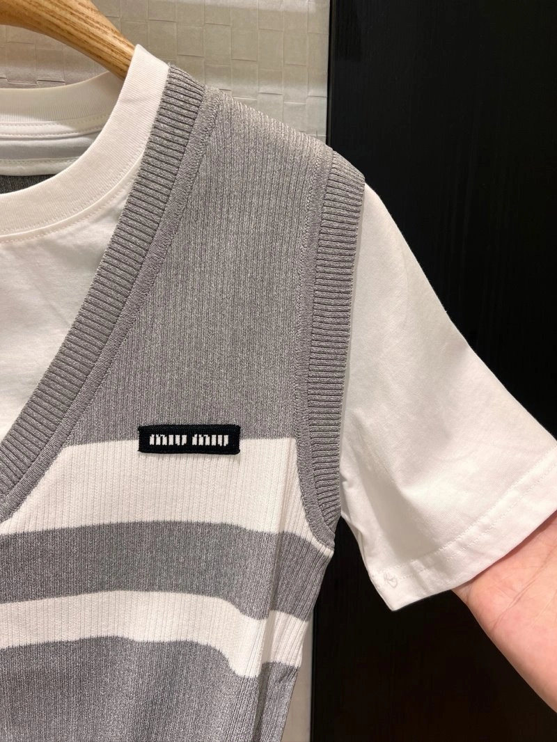 Durable Miu Miu T-Shirts 154422