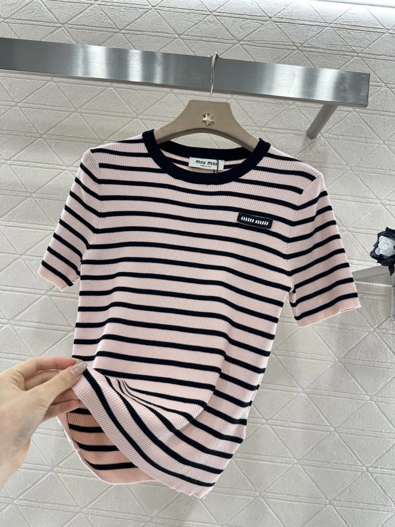 Miu Miu T-Shirts Modern 154369
