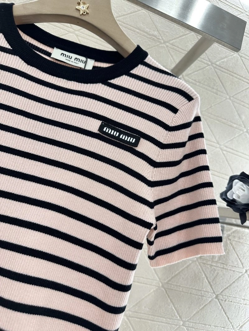 Miu Miu T-Shirts Modern 154369