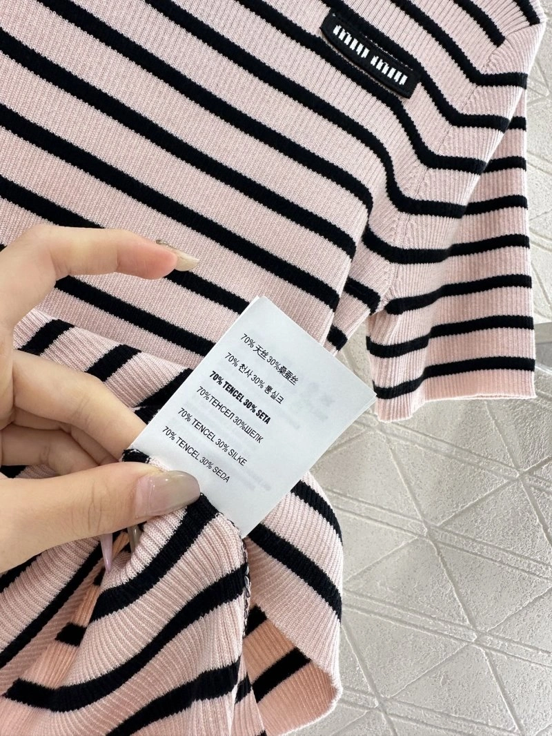Miu Miu T-Shirts Modern 154369