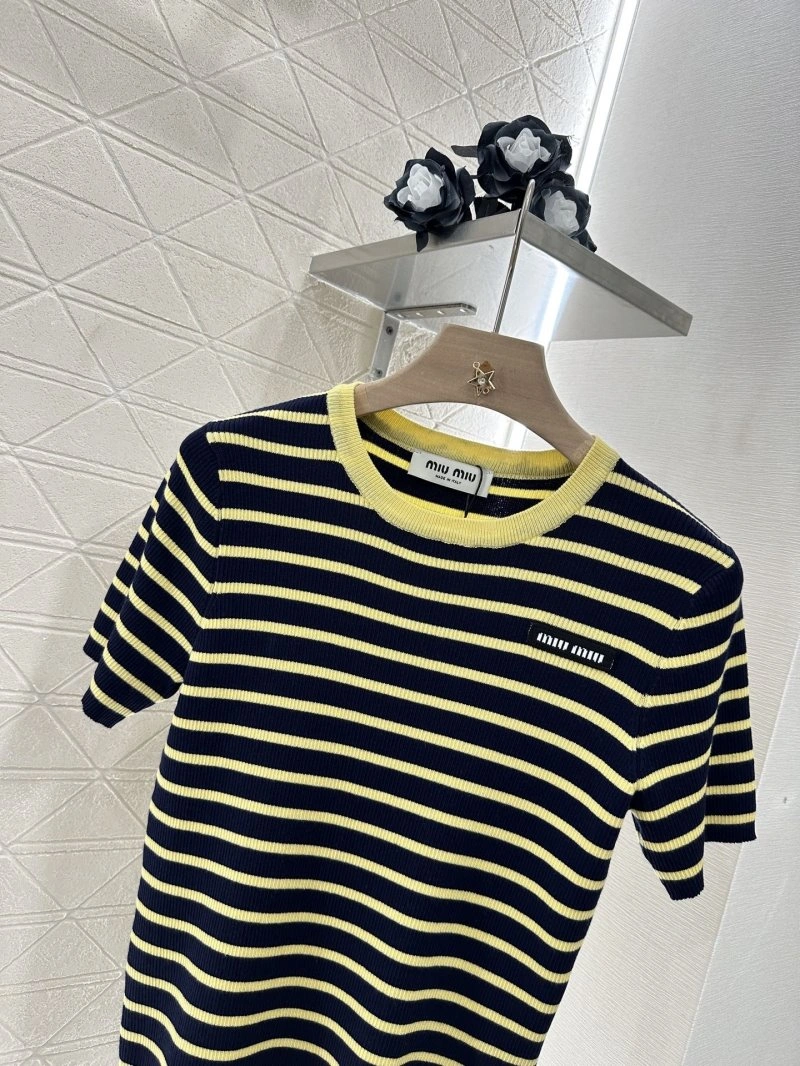 Classic Miu Miu T-Shirts 154367