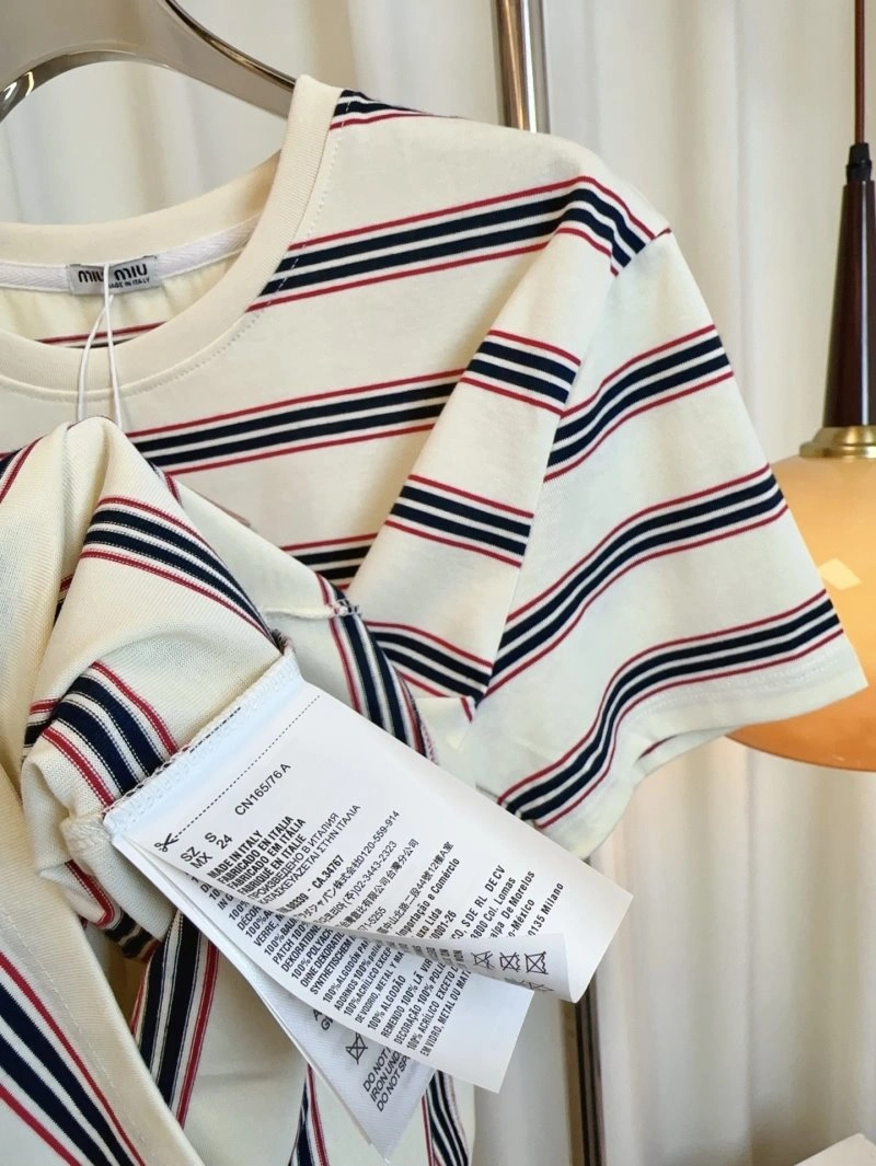 Miu Miu T-Shirts Durable 154381