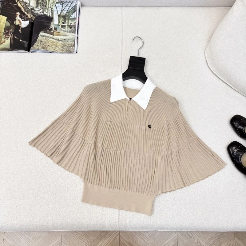 Miu Miu T-Shirts Sophisticated 154364
