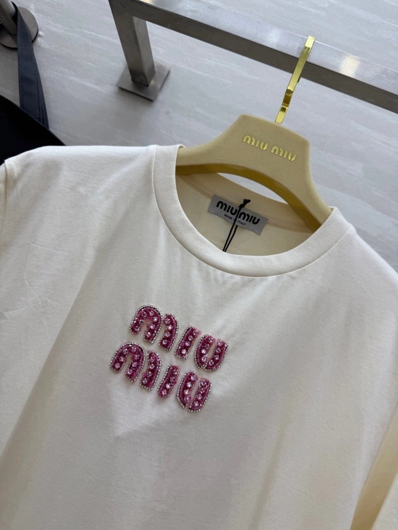 Miu Miu T-Shirts Comfortable 152999