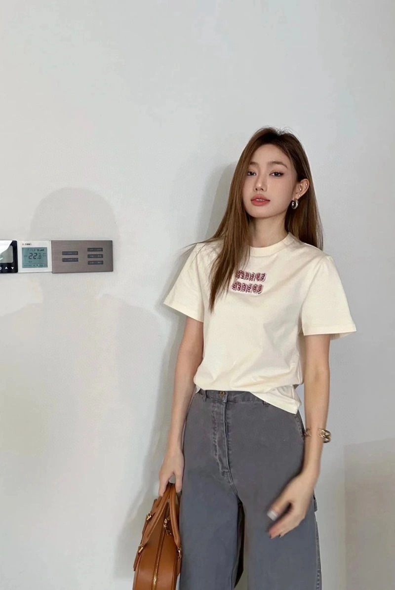 Miu Miu T-Shirts Comfortable 152999