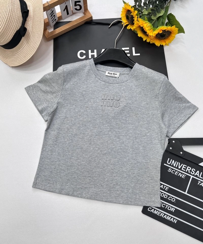 Miu Miu T-Shirts Cozy 152996