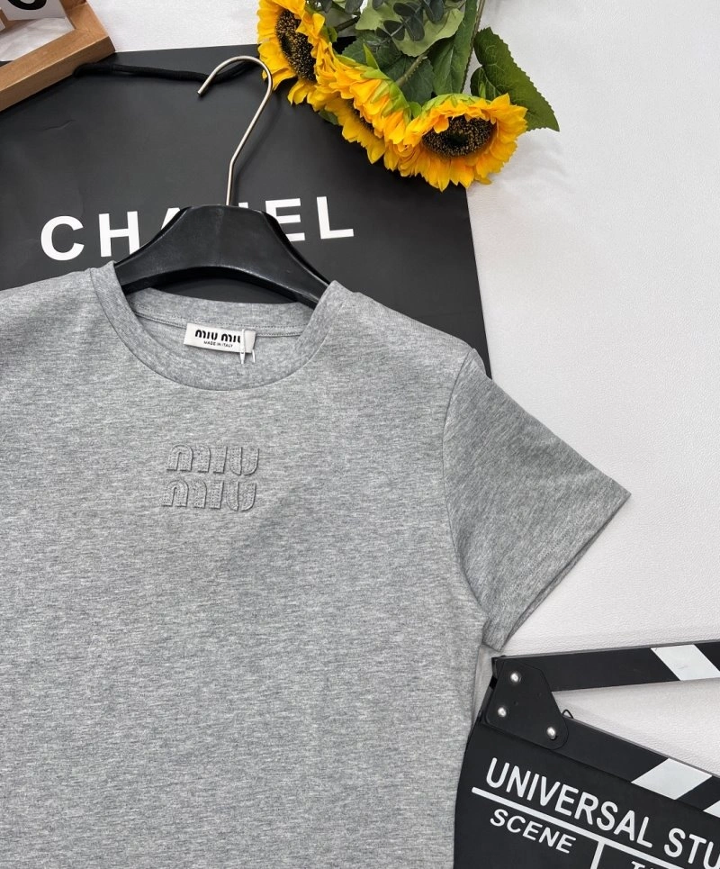 Miu Miu T-Shirts Cozy 152996
