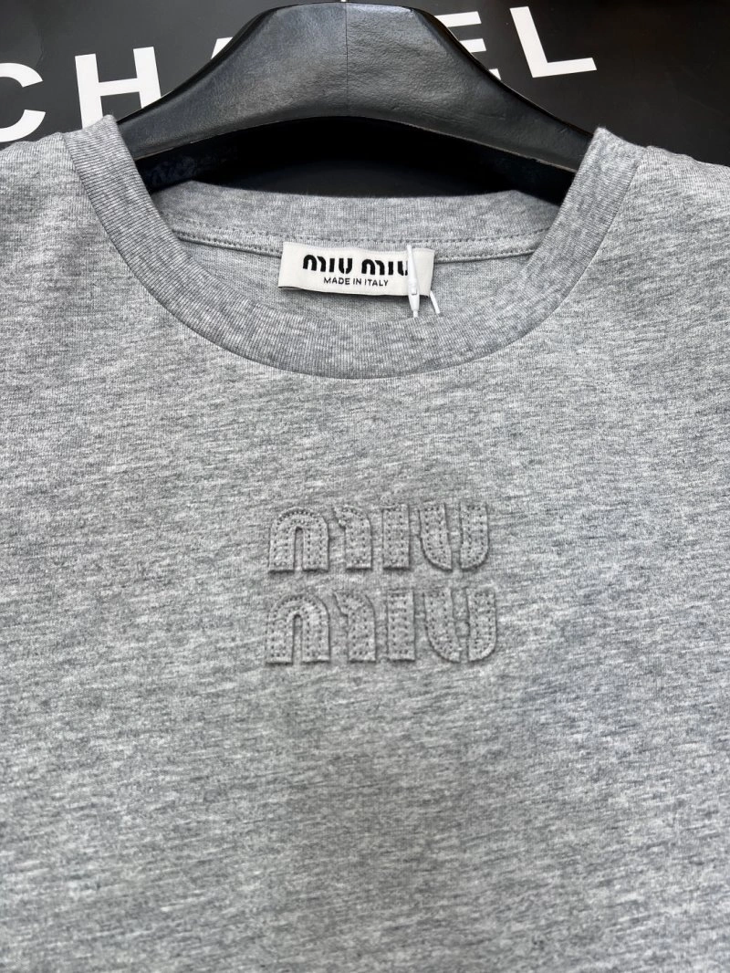 Miu Miu T-Shirts Cozy 152996