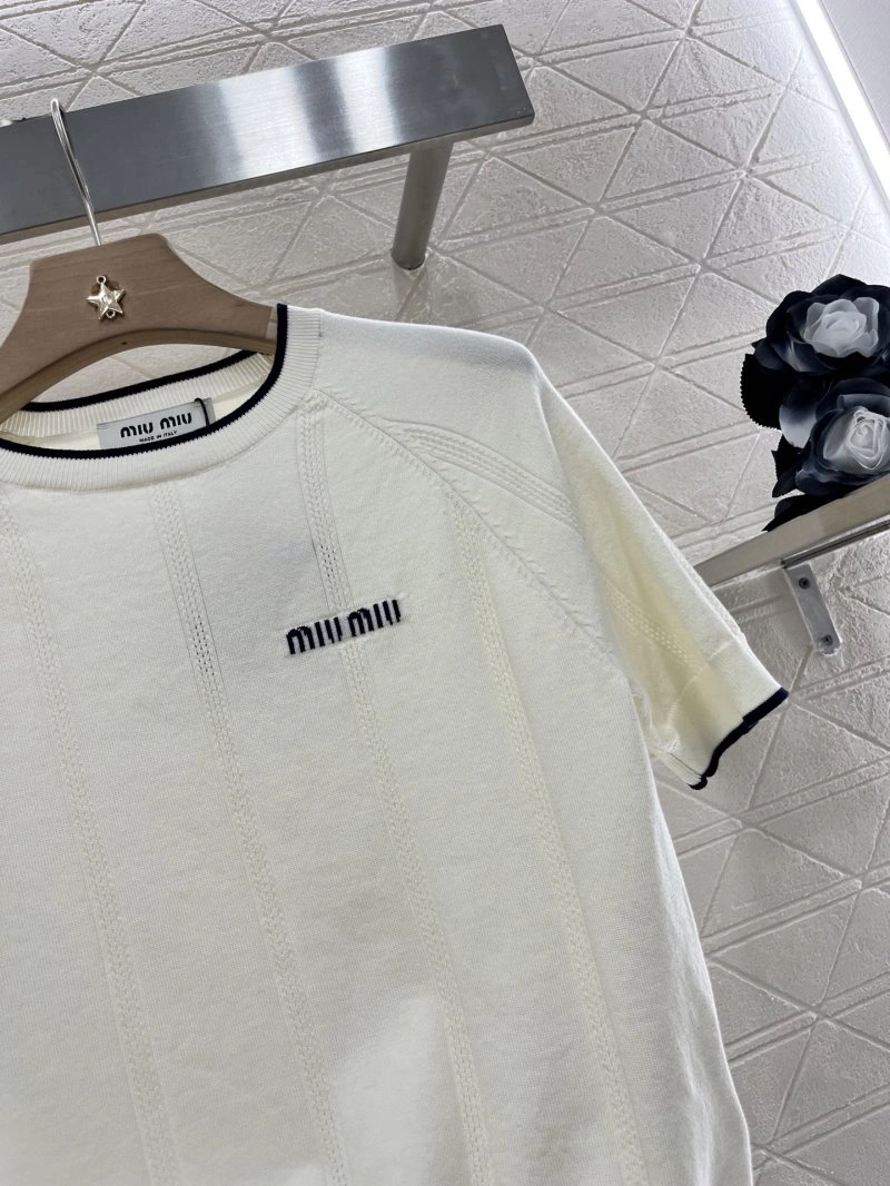 Miu Miu T-Shirts Sporty 152984