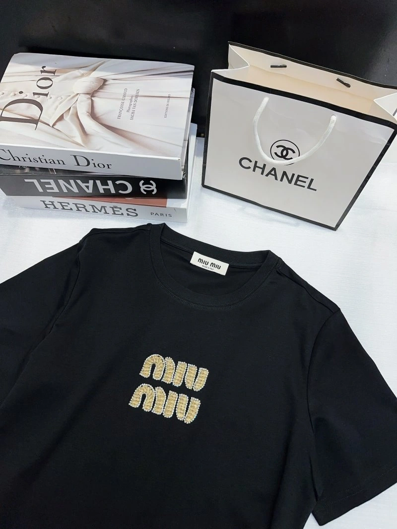 Miu Miu T-Shirts Seasonal 152982