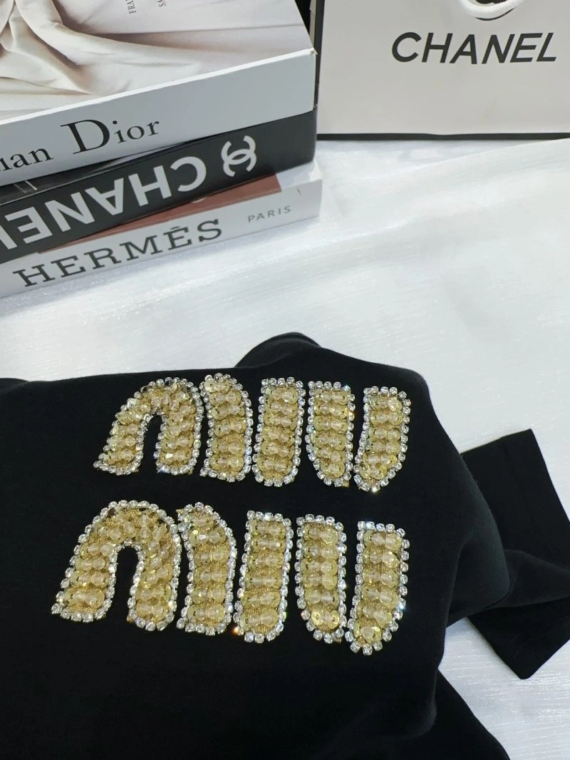 Miu Miu T-Shirts Seasonal 152982