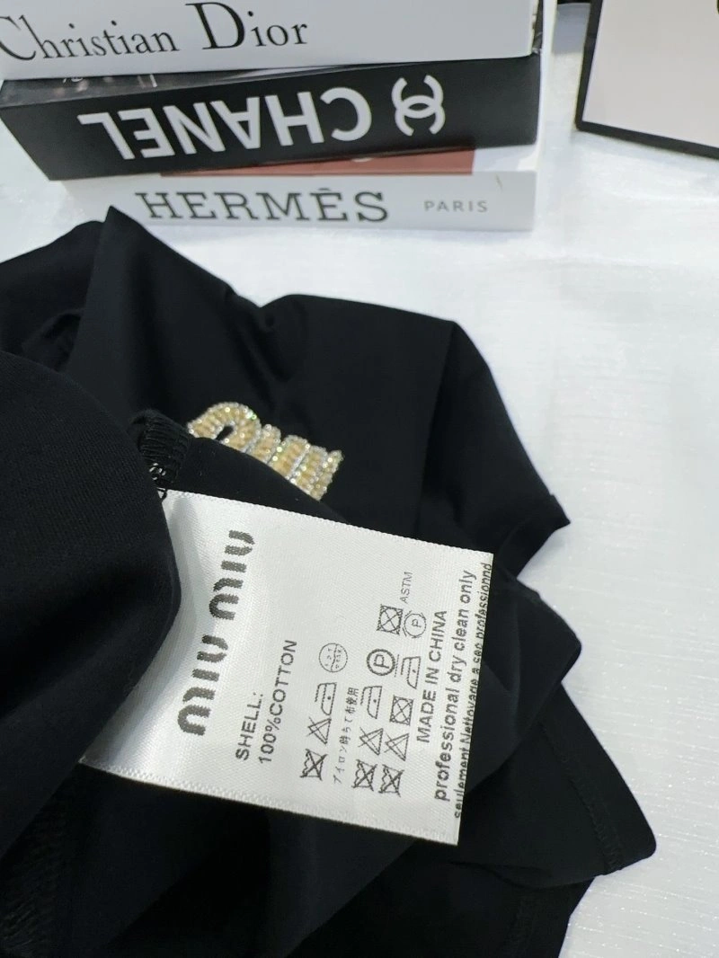 Miu Miu T-Shirts Seasonal 152982