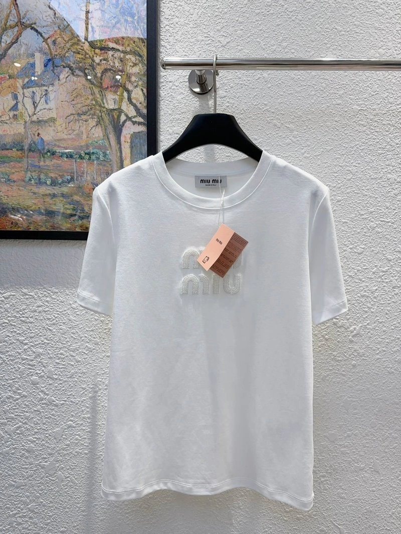 Miu Miu T-Shirts Minimalist 152980