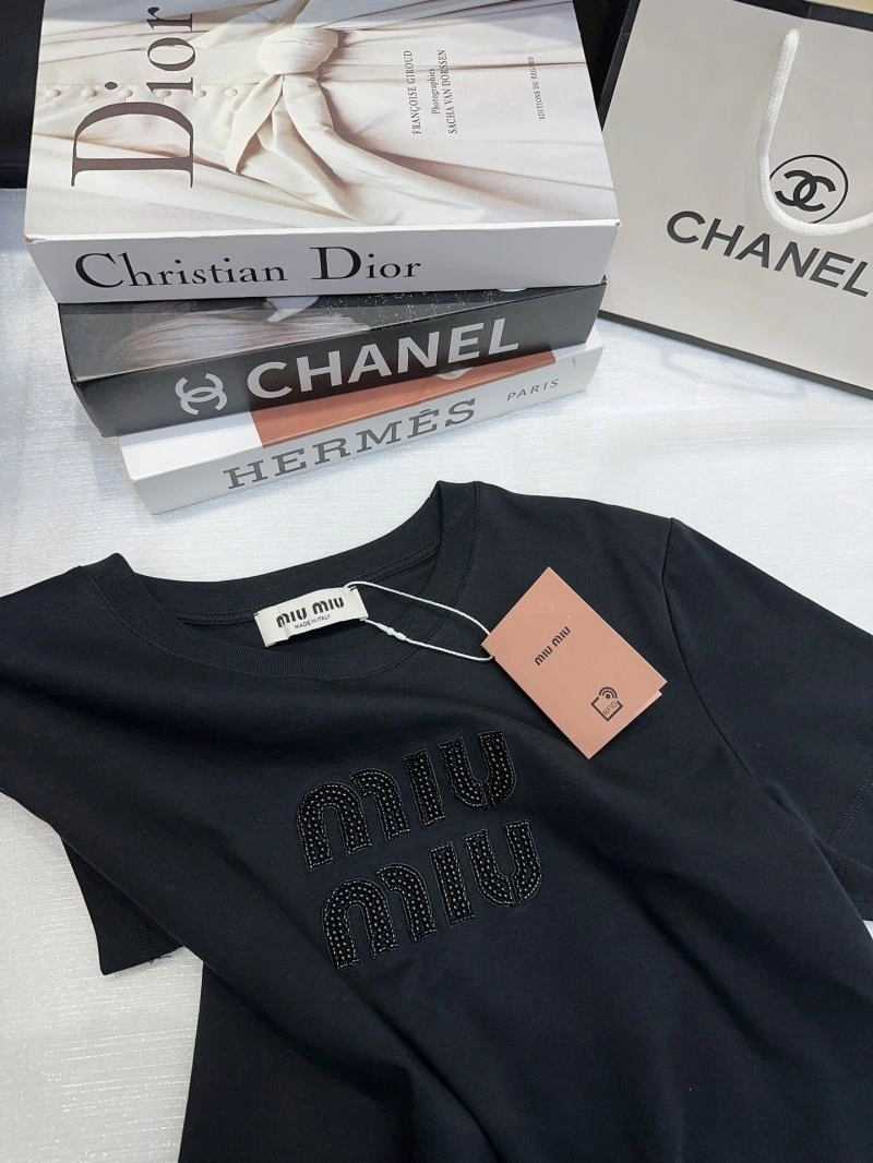 Miu Miu T-Shirts Durable 152978