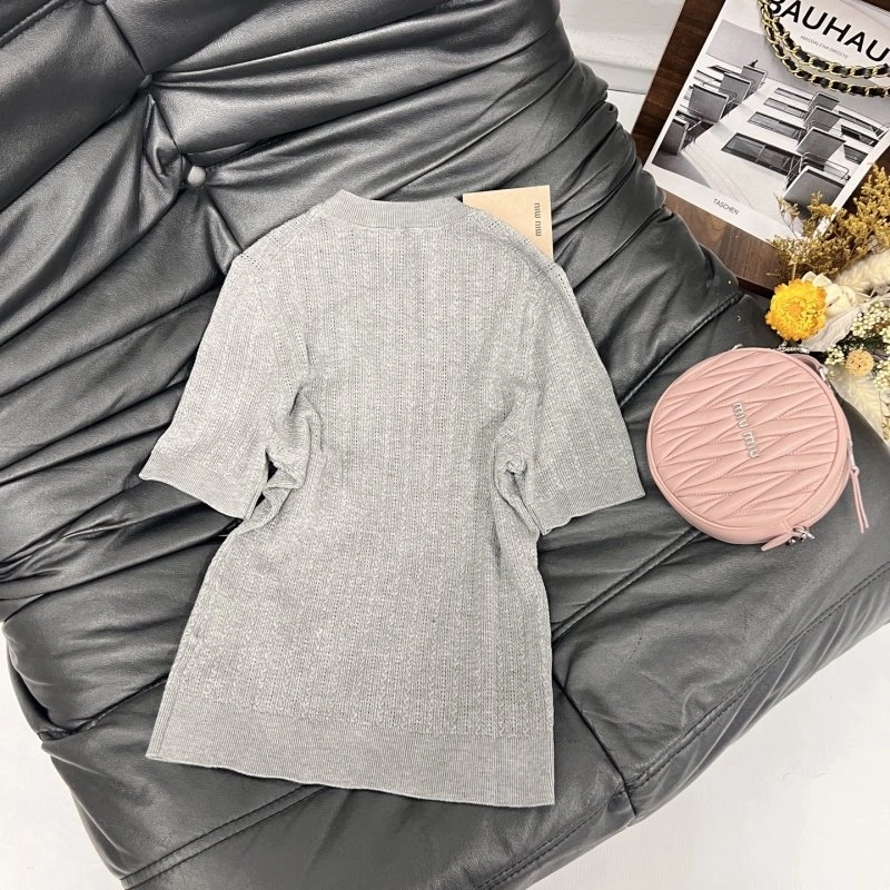 Miu Miu T-Shirts Minimalist 152976