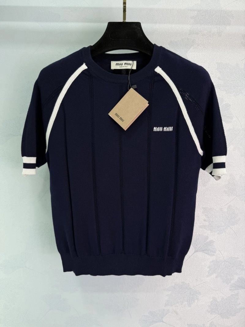 Miu Miu T-Shirts Contemporary 152975