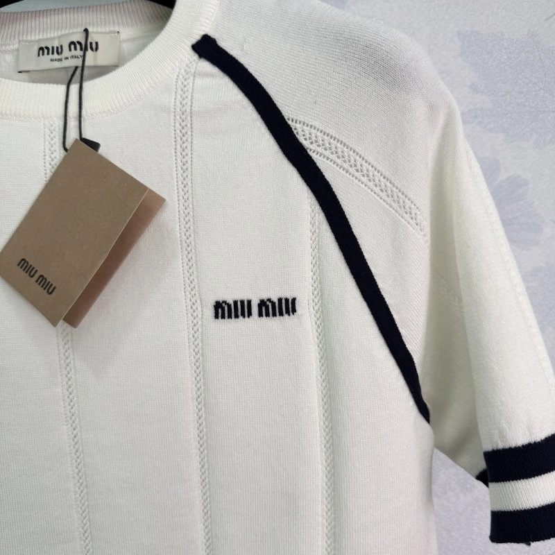 Miu Miu T-Shirts Contemporary 152975