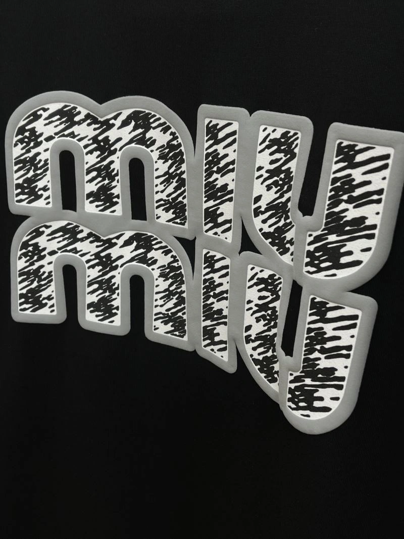Miu Miu T-Shirts Breathable 159070