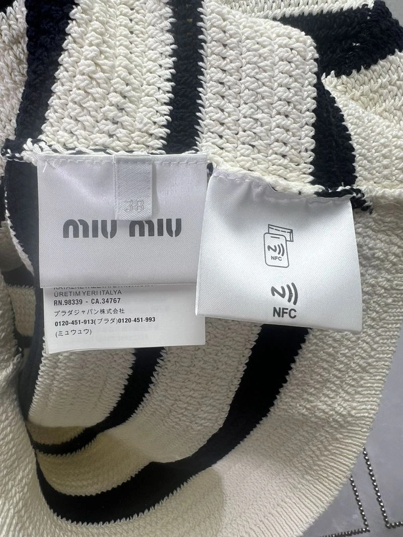 Miu Miu T-Shirts Breathable 159103
