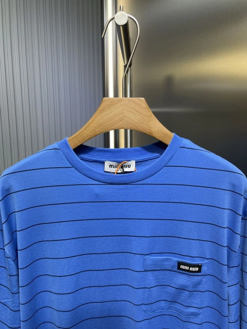 Miu Miu T-Shirts Fashionable 159068