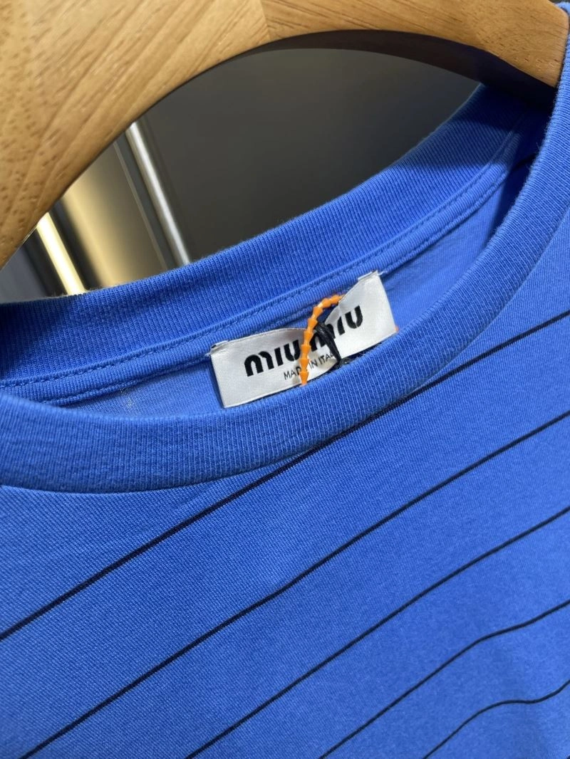 Miu Miu T-Shirts Fashionable 159068