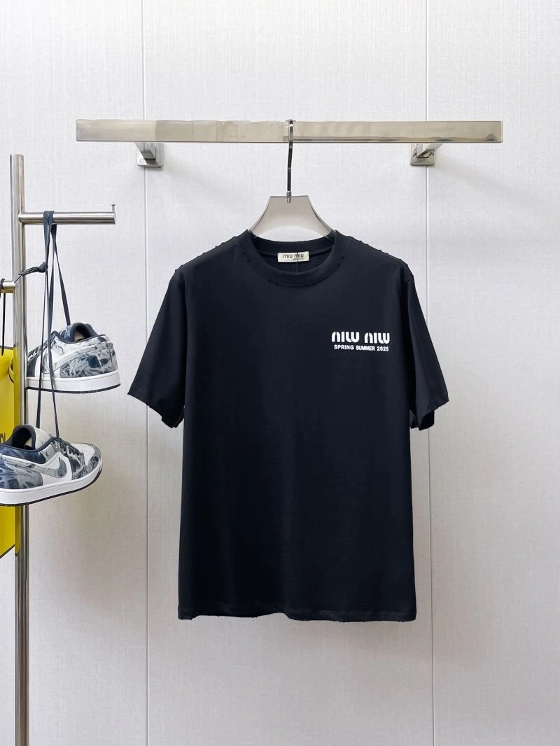 Miu Miu T-Shirts Lightweight 158200