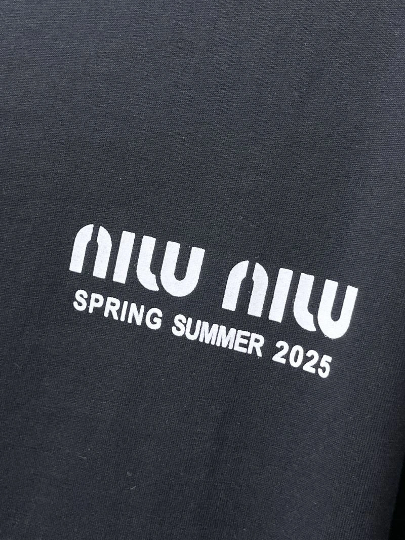 Miu Miu T-Shirts Lightweight 158200