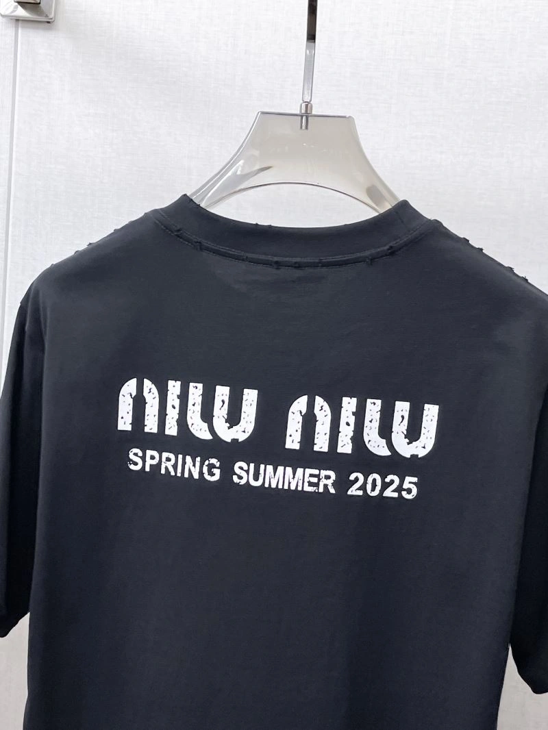 Miu Miu T-Shirts Lightweight 158200
