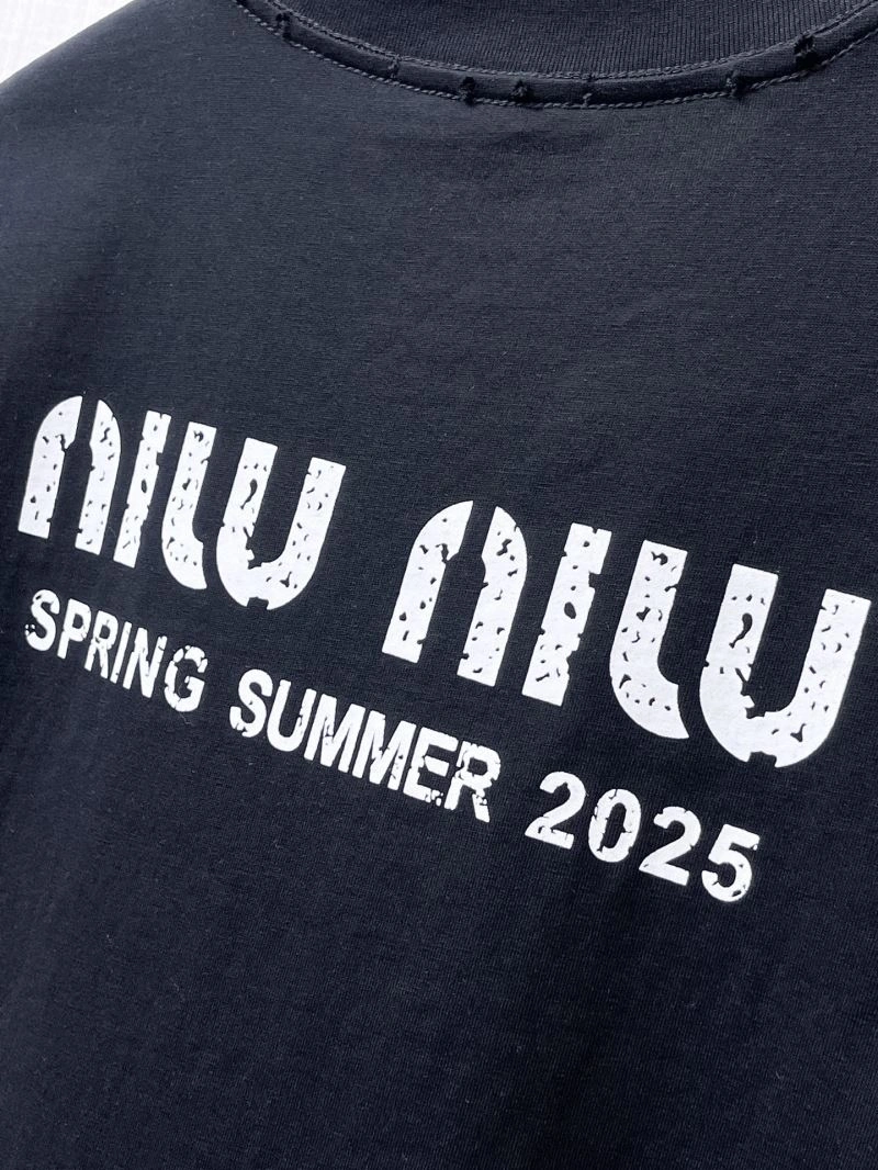 Miu Miu T-Shirts Lightweight 158200