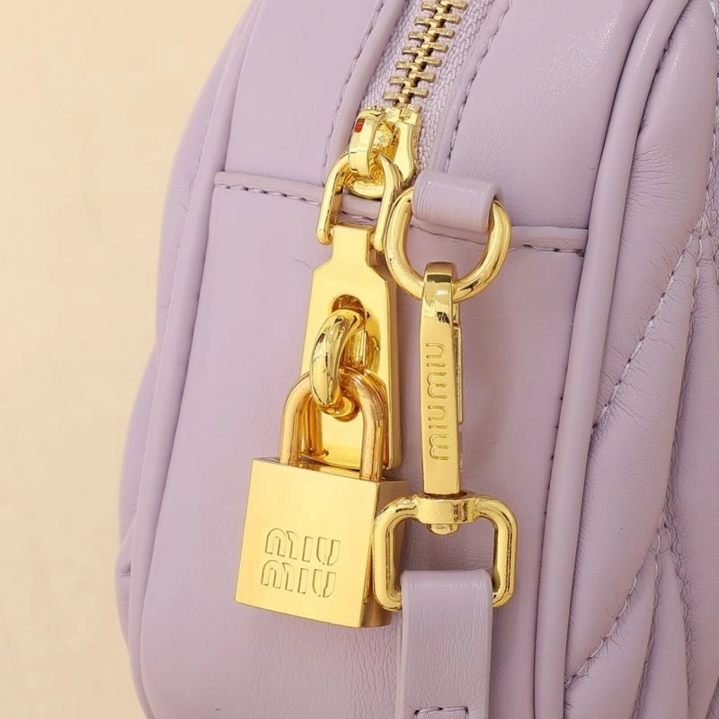 Miu Miu Top Handle Bags WellDesigned 87282