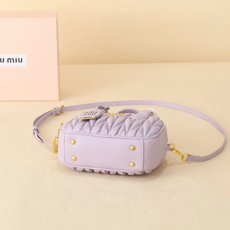 Miu Miu Top Handle Bags WellDesigned 87282