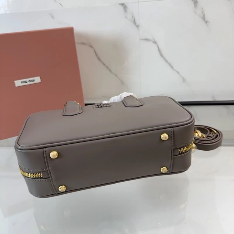 Miu Miu Top Handle Bags Neat 58195
