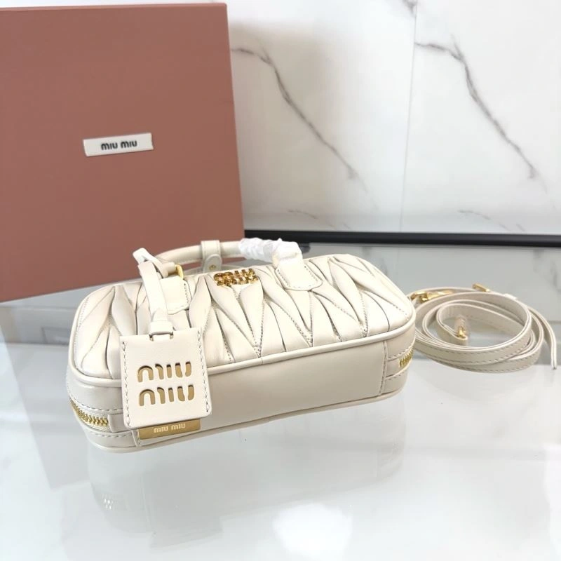 Miu Miu Top Handle Bags Comfortable 58191
