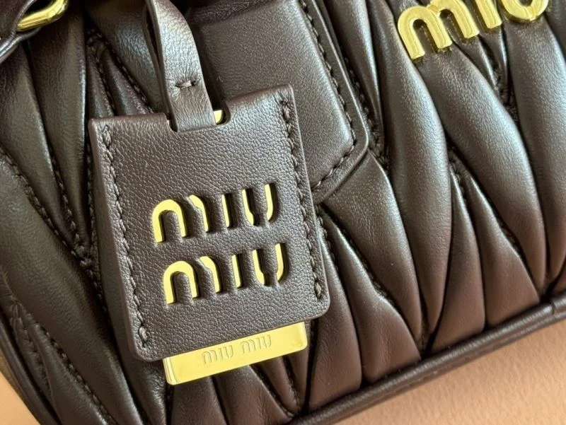 Miu Miu Top Handle Bags Elegant 49069