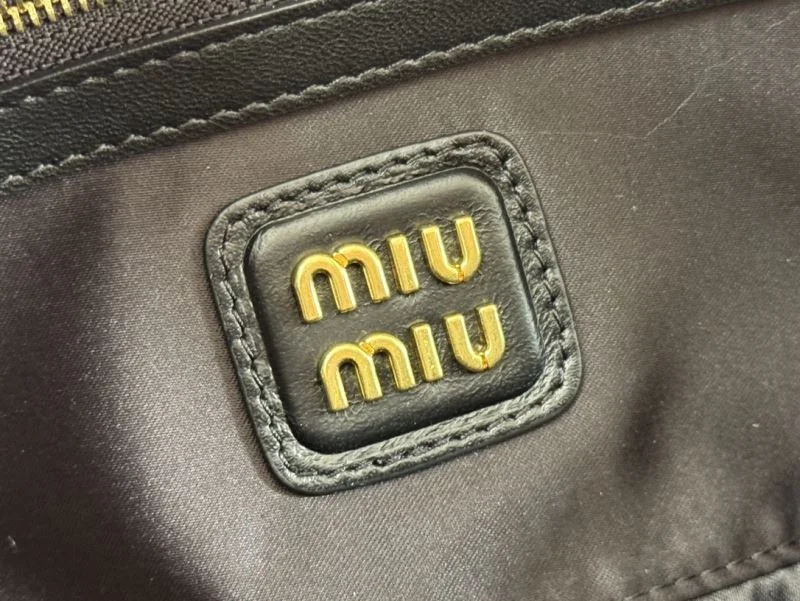 Lightweight Miu Miu Top Handle Bags 49059