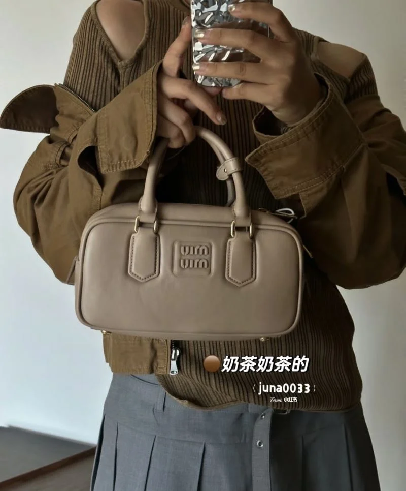Miu Miu Top Handle Bags Fashionable 49097