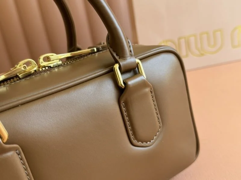 Miu Miu Top Handle Bags Trendsetting 49062
