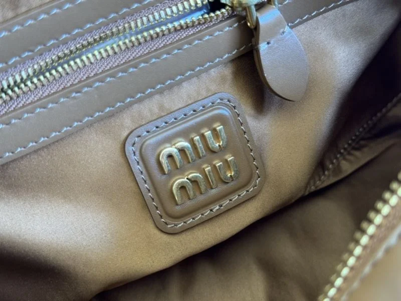 Miu Miu Top Handle Bags Trendsetting 49062