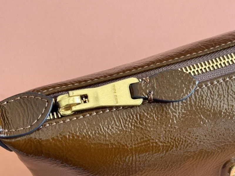 Supportive Miu Miu Top Handle Bags 49017