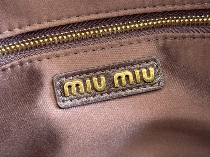 Miu Miu Top Handle Bags FastDry 49015