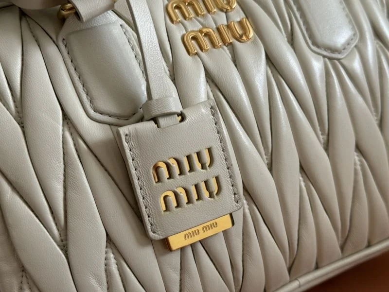 Miu Miu Top Handle Bags HighQuality 49019