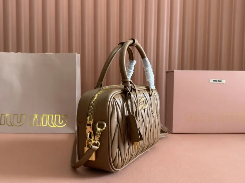 Lightweight Miu Miu Top Handle Bags 49016