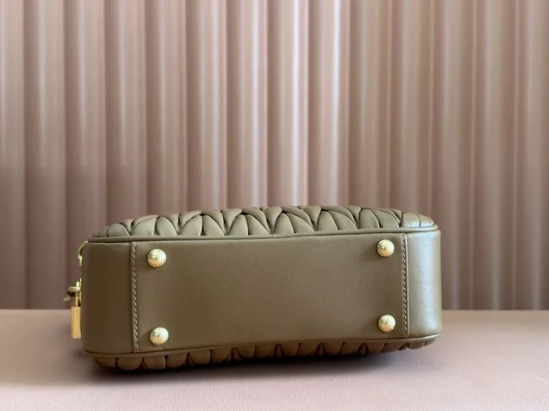 Lightweight Miu Miu Top Handle Bags 49016