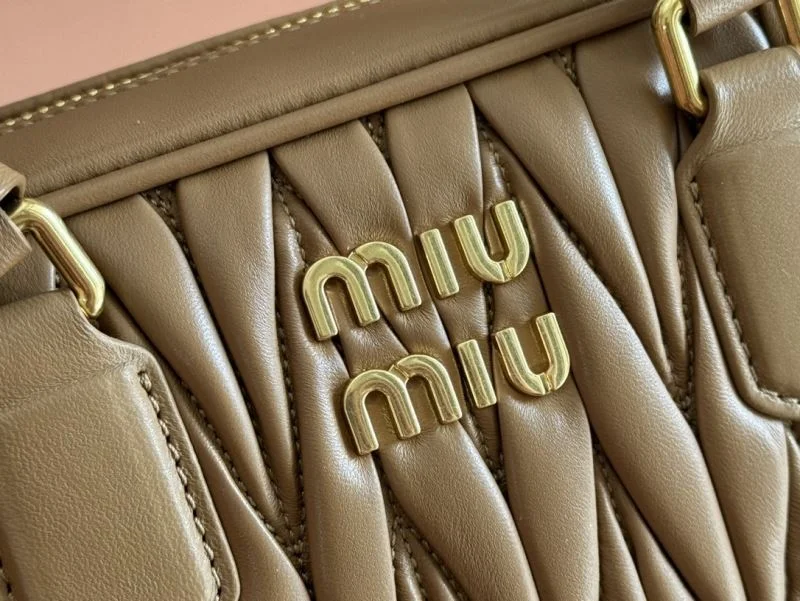 Lightweight Miu Miu Top Handle Bags 49016