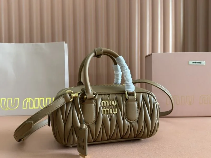 Miu Miu Top Handle Bags OnTrend 49006